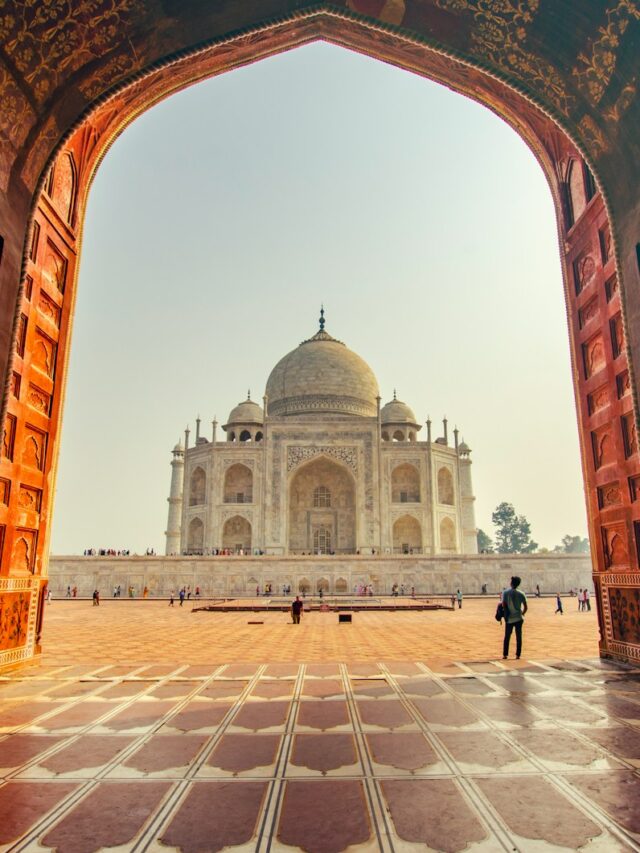 Explore Agra on a Budget: Visit the Taj Mahal for Under ₹3000