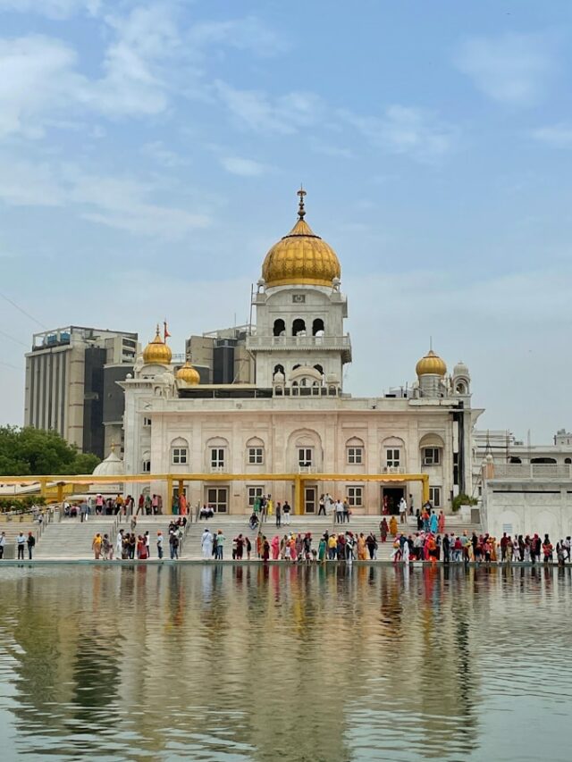 7 Things You Should Do in a Gurudwara